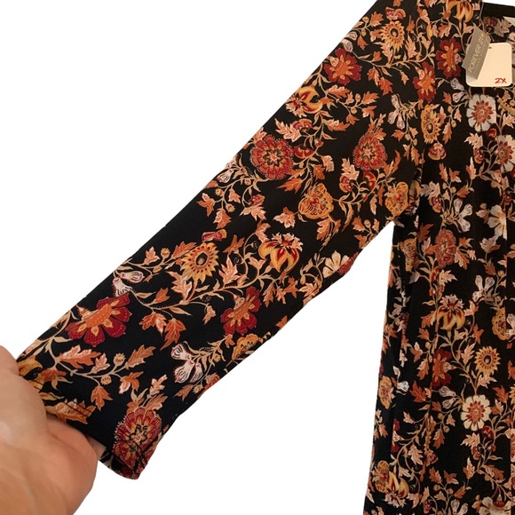 NWT. Forever 21 Romper * 2X - Picture 5 of 10